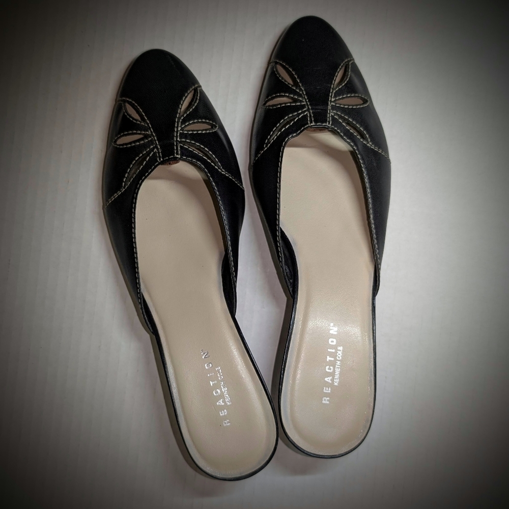 Kenneth Cole Reaction Black Leather Mule Style Slip-On Kitten Heels sz 8-1/2 EUC